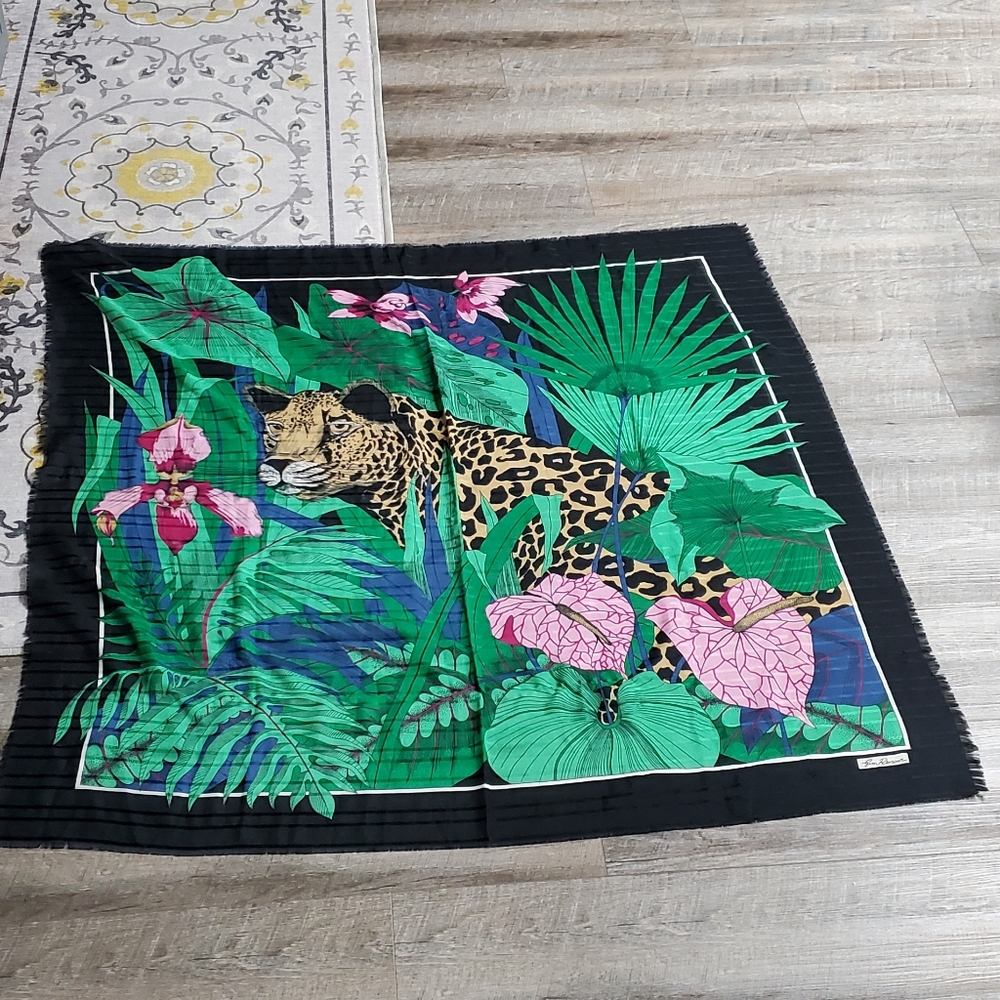 Jim Renoir Cheeta Scarf in Italy ⚜️💚⚜️